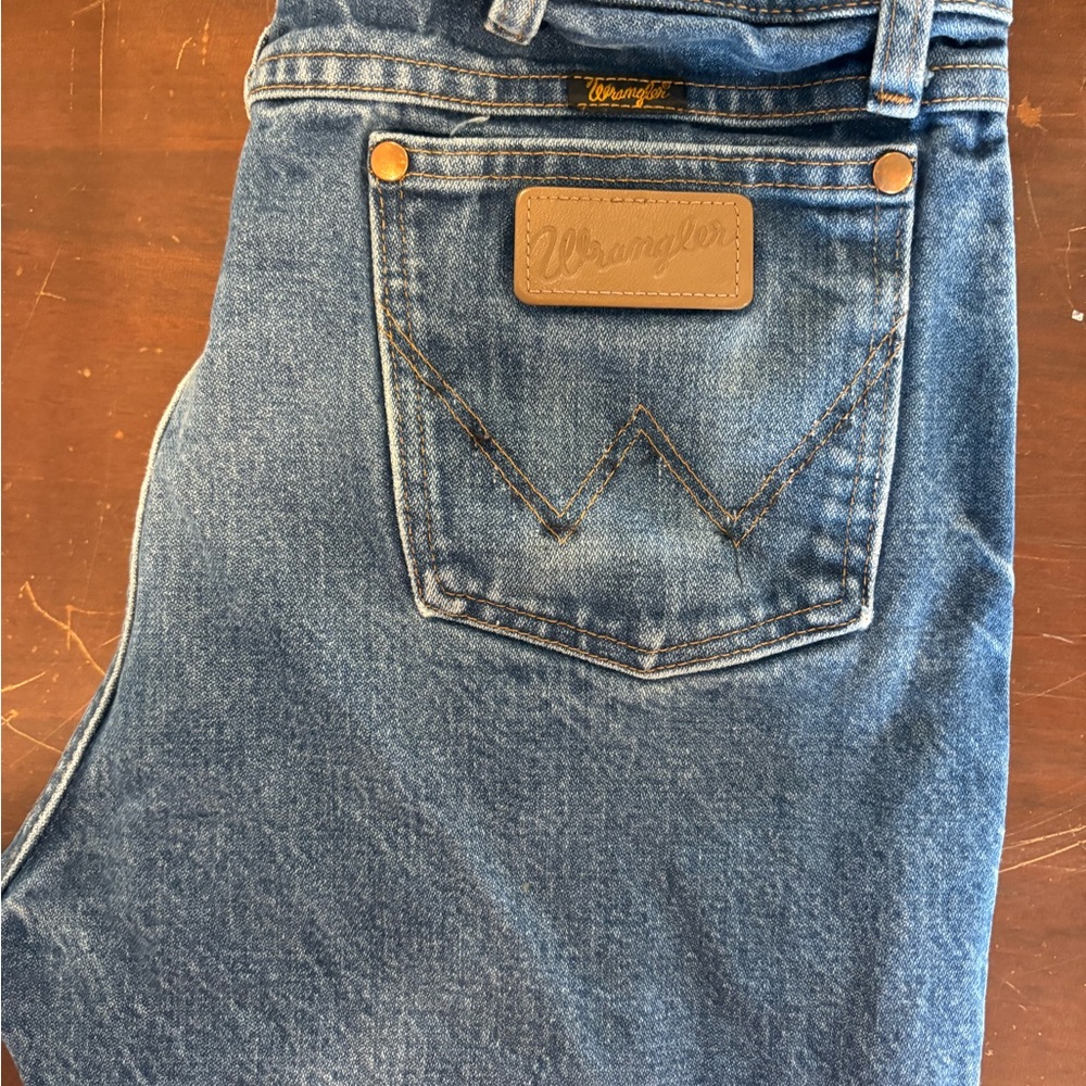 Wrangler Blue Men’s Bootcut Jeans with Leather Patch